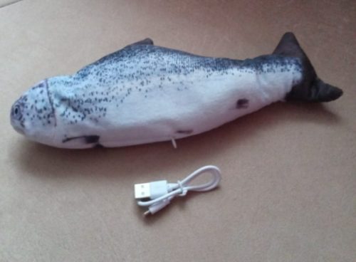 Electric Moving Cat Kicker Fish Toy With USB Charging photo review