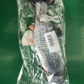 Electric Moving Cat Kicker Fish Toy With USB Charging photo review
