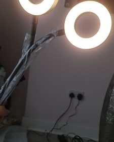 Vblogging Selfie Ring Light With Mobile Phone Holder photo review